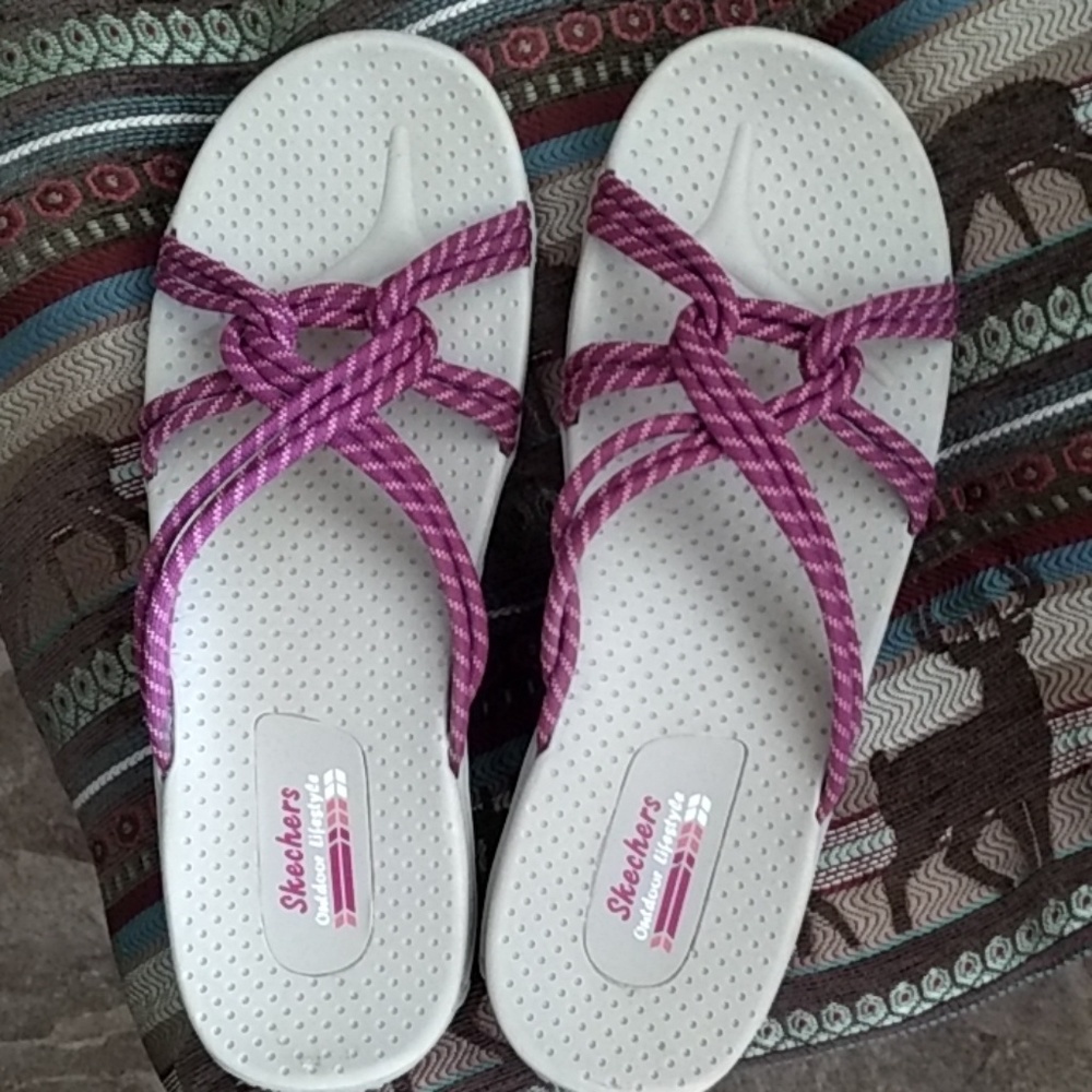 Skechers size 11